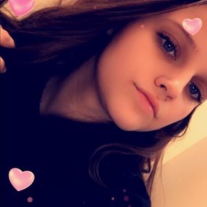 Meet your Posher, Adriana